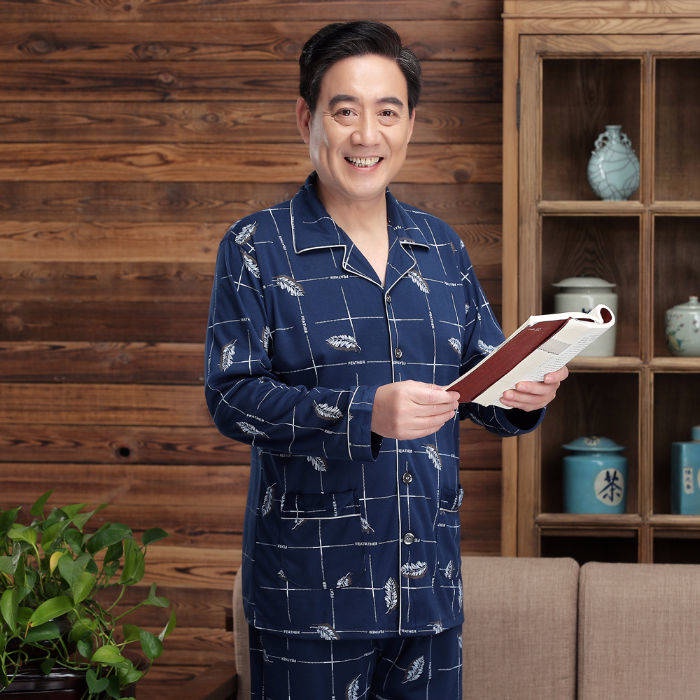 Bộ đồ ngủ tay dài chất liệu Cotton thoáng khí thời trang thu đông cho nam tuổi trung niên