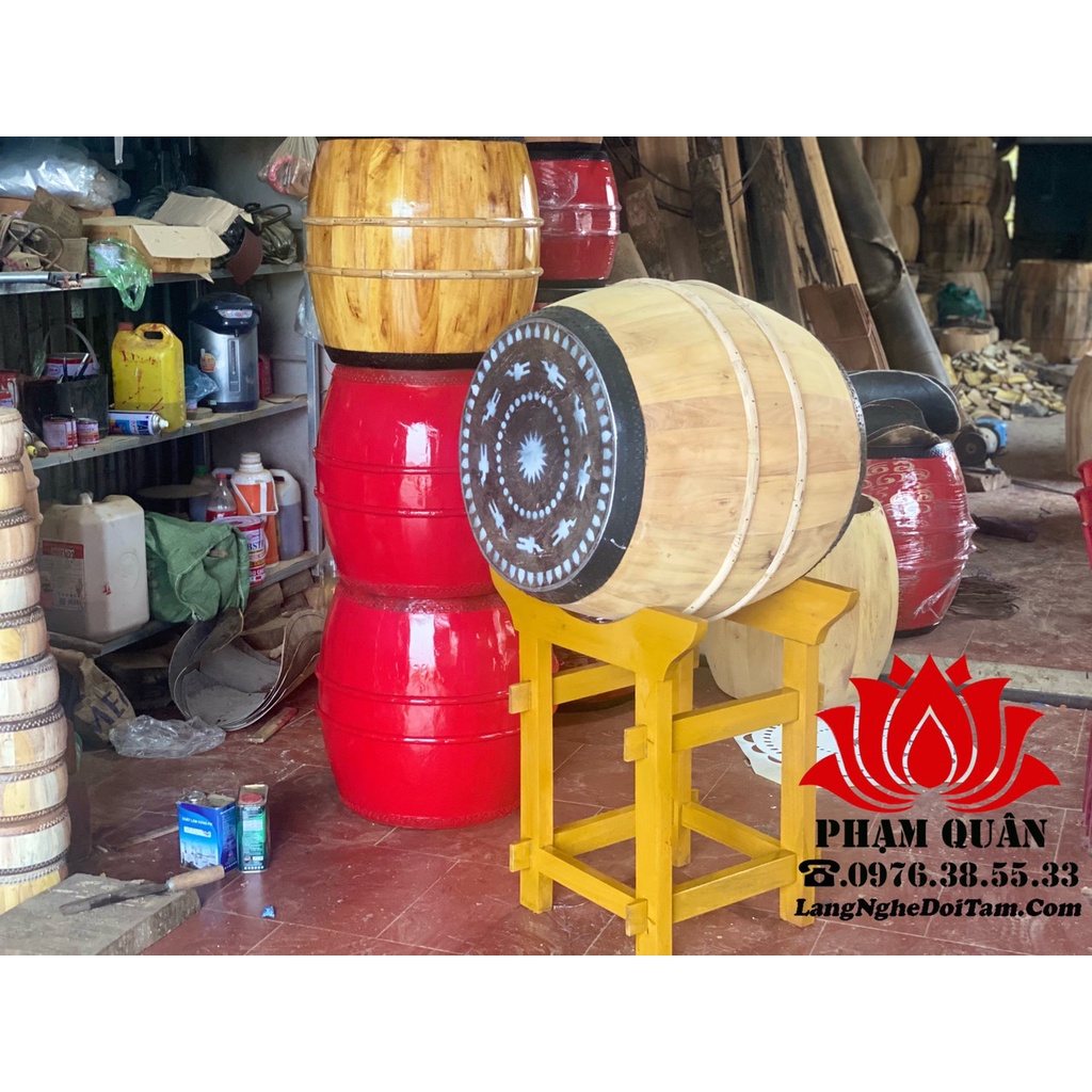 Trống nhà thờ họ, trống trường học, trống chùa( mặt 40cm x cao 60cm) tang trần kèm dùi trống và giá trống