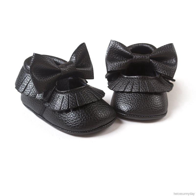 Giày chống trượt kiểu dáng xinh xắn dành cho các bé từ 0-18 tháng tuổi