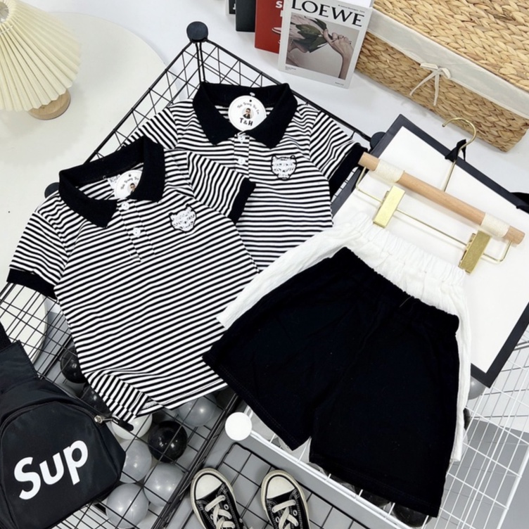 Bộ quần áo bé trai, Set Áo thun Polo kẻ ngang logo hổ và quần đùi trơn, bộ cotton mùa hè cho bé từ 7 - 18 kg, SUN KID'S