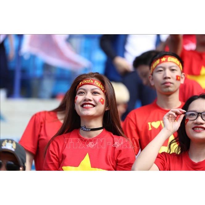 Sticker lá cờ dán má cổ vũ đội tuyển Việt Nam  ( giá áp dụng 1 miếng nhỏ)