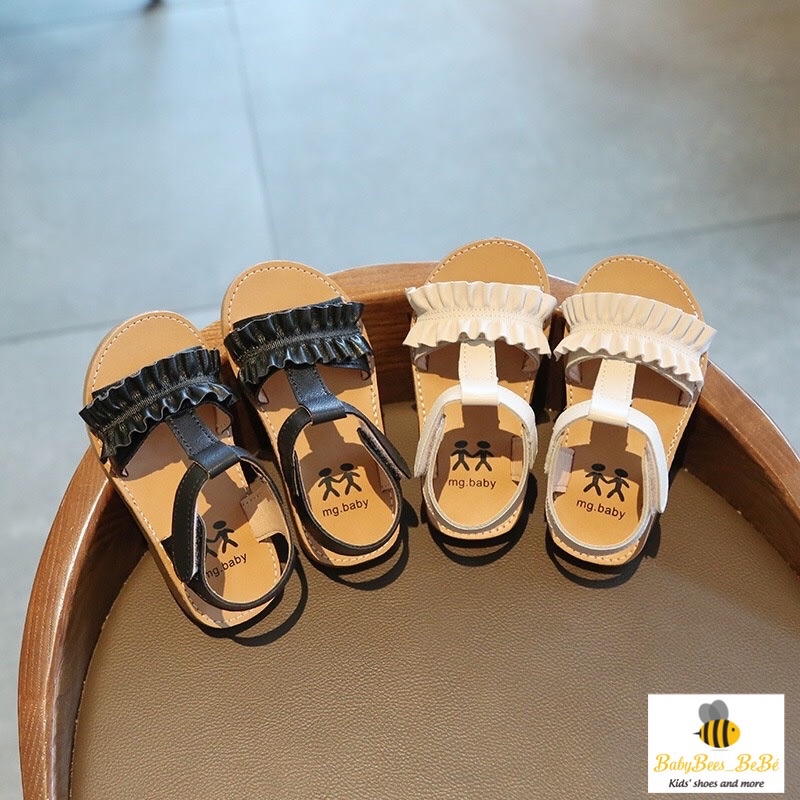 Sandal quai ngang kiểu bèo nhún cho bé gái, dép quai hậu cho bé gái đi học đi chơi mẫu v621 (trắng, đen)