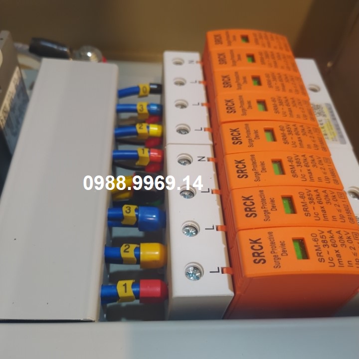 TỦ BẢO VỆ ĐIỆN ÁP 100A 6 kênh kèm thoát sét 120KA