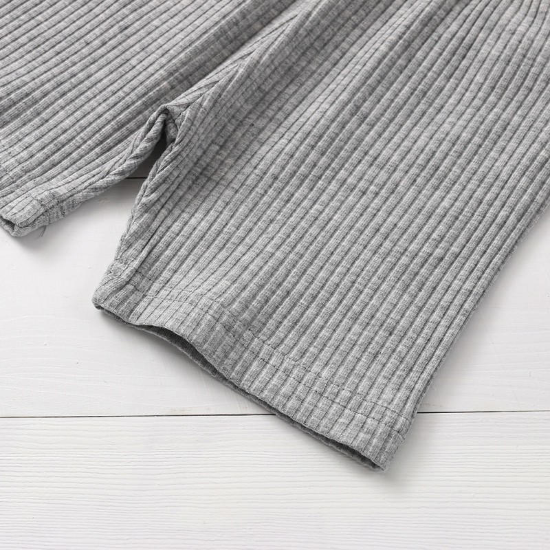 Bộ Áo Sát Nách + Quần Ngắn Thiết Kế Sọc Xinh Xắn Cho Bé Gái
