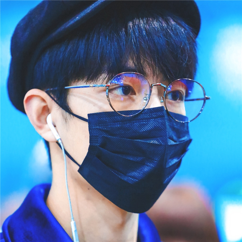 Mắt kính gọng tròn chống bức xạ phong cách Hàn Quốc