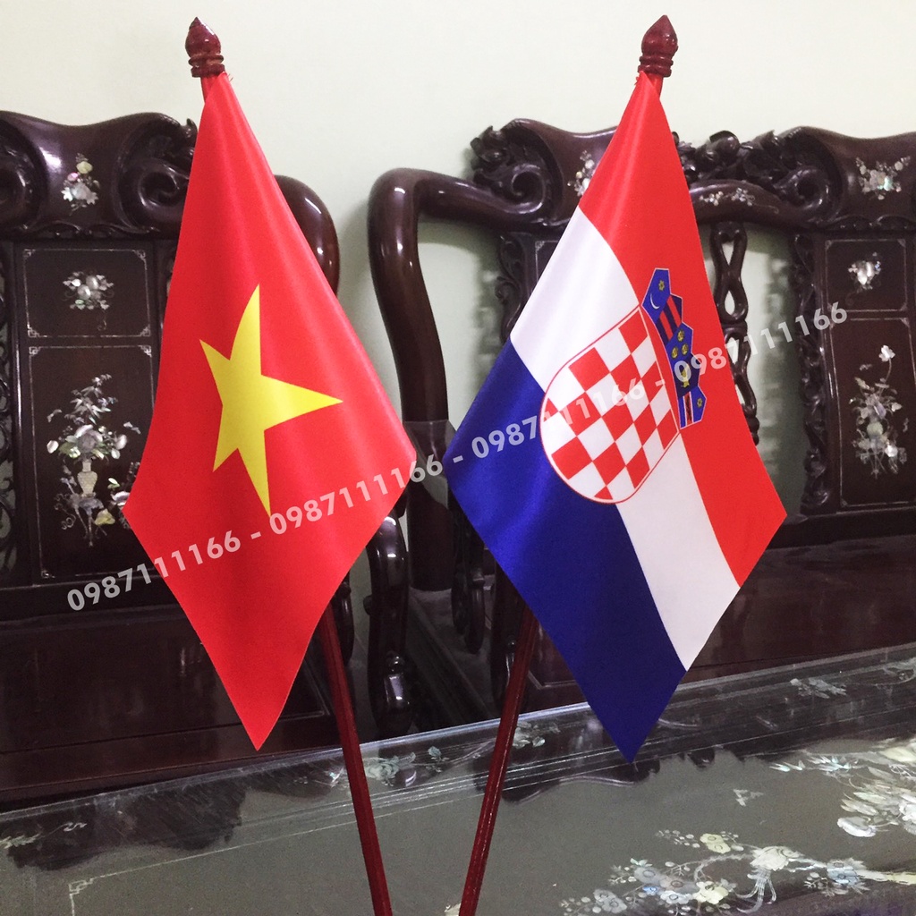 Cờ Để Bàn Đế gỗ Cắm 2 cờ  Việt Nam - Croatia In Kỹ Thuật Số