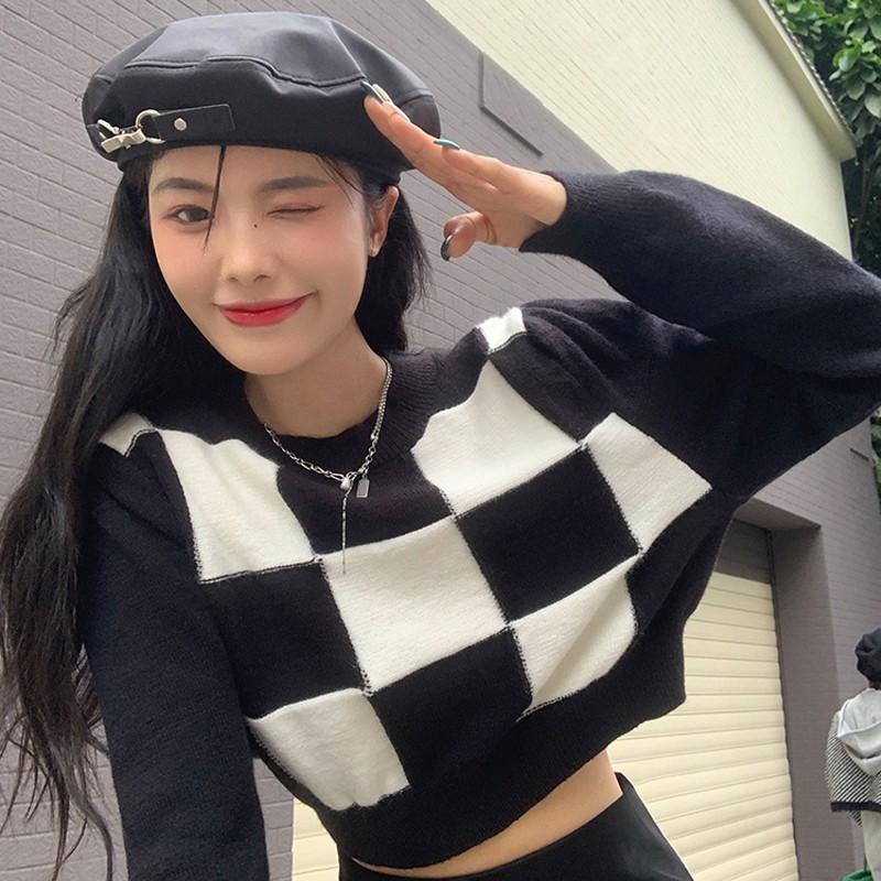 Áo sweater dáng ngắn họa tiết kẻ ô vuông màu trắng đen phong cách Hàn Quốc dễ phối đồ