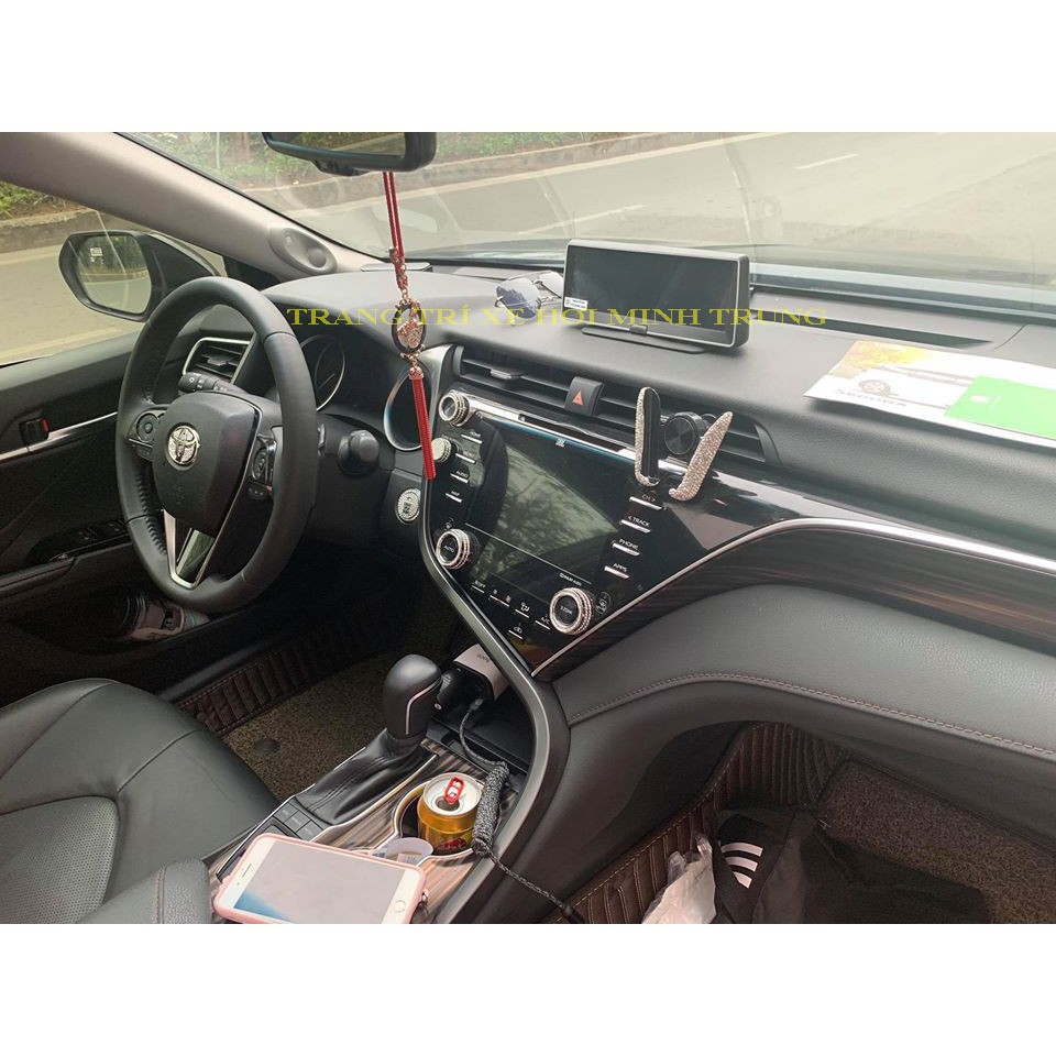 Set giá đỡ điện thoại trên ô tô đính đá cao cấp  ( Kèm Video ) ⚡️ Phụ Kiện Trang Trí Xe Hơi Cao Cấp | BigBuy360 - bigbuy360.vn