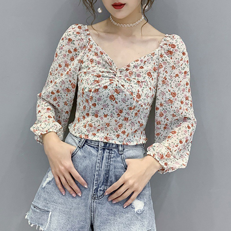 Áo chiffon tay lỡ họa tiết hoa phong cách Hàn Quốc