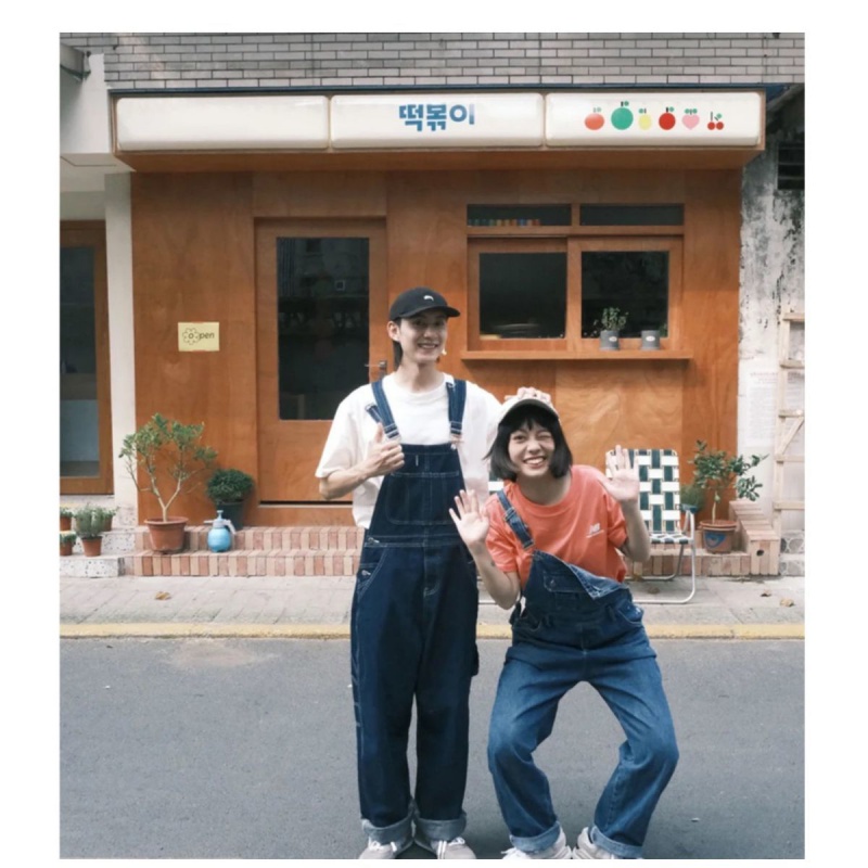 Quần Yếm denim Dáng Rộng Phong Cách retro Nhật Bản Cho Nam