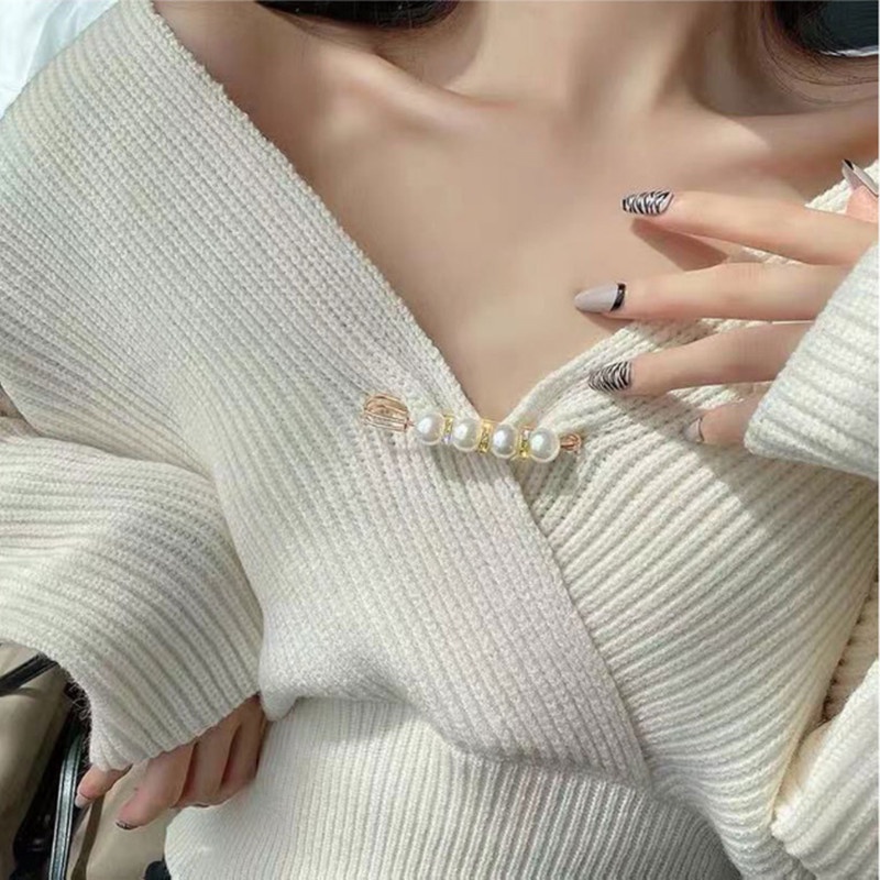 Korean Pearl Brooch Pin for Women Pants Clothes Adjustment