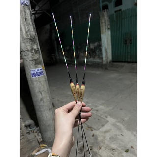 phao cỏ câu đài có đèn cao cấp