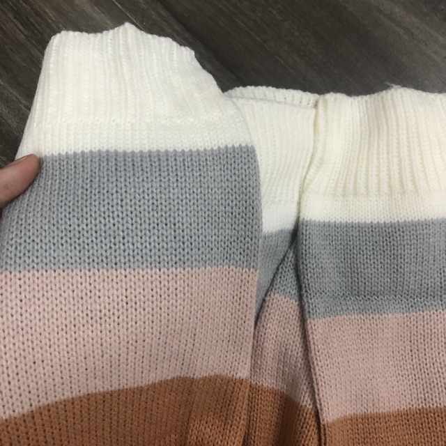 Áo len sọc nhiều màu