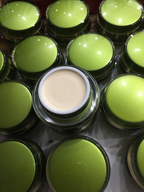 Kem Trắng Da Loại bỏ Nám chuyên sâu cung cấp  hàng nội địa Nhật