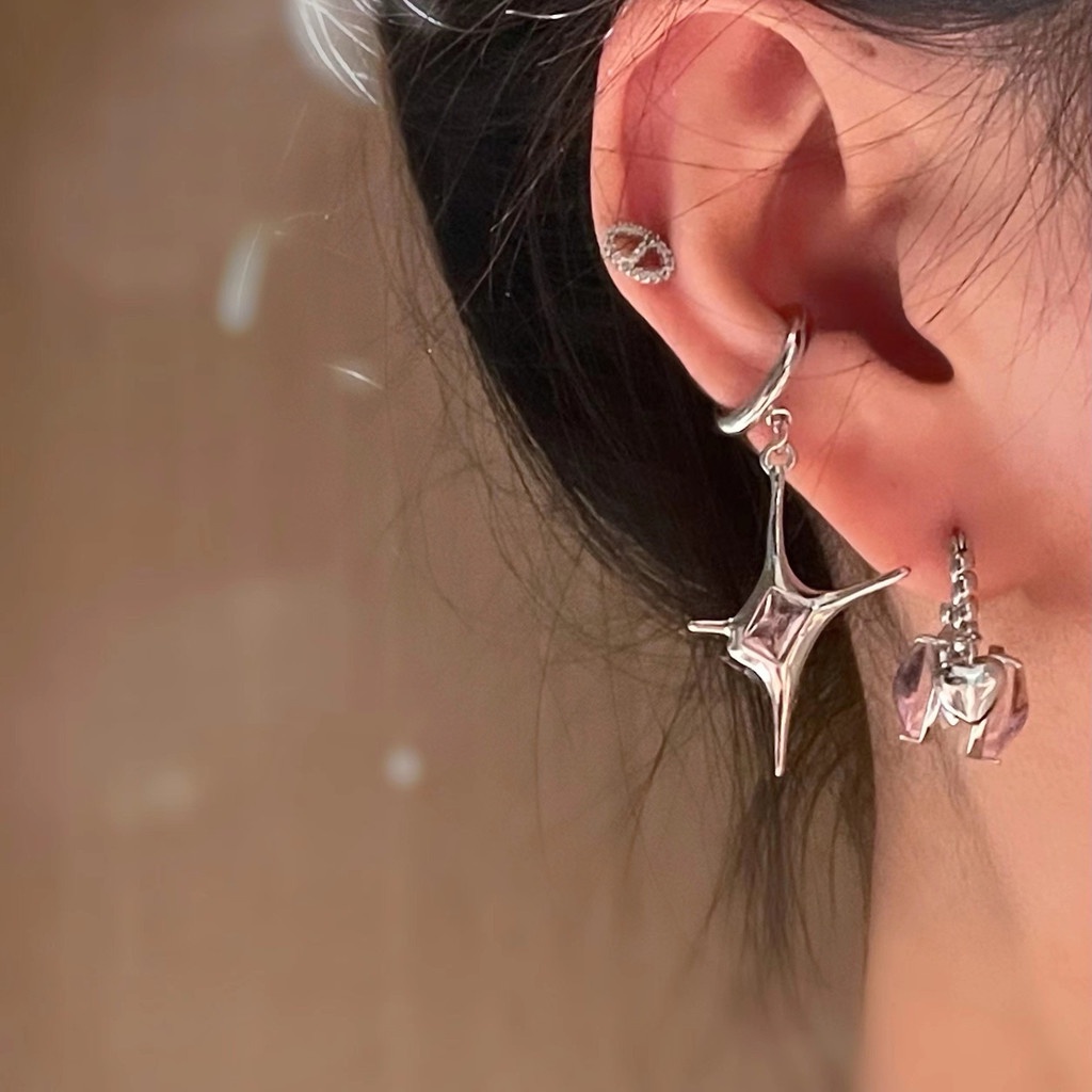 Khuyên Kẹp Vành Tai Kim Loại Không Cân Xứng Hình Trái Tim Đính Đá Hồng Cá Tính Phong Cách Hip Hop