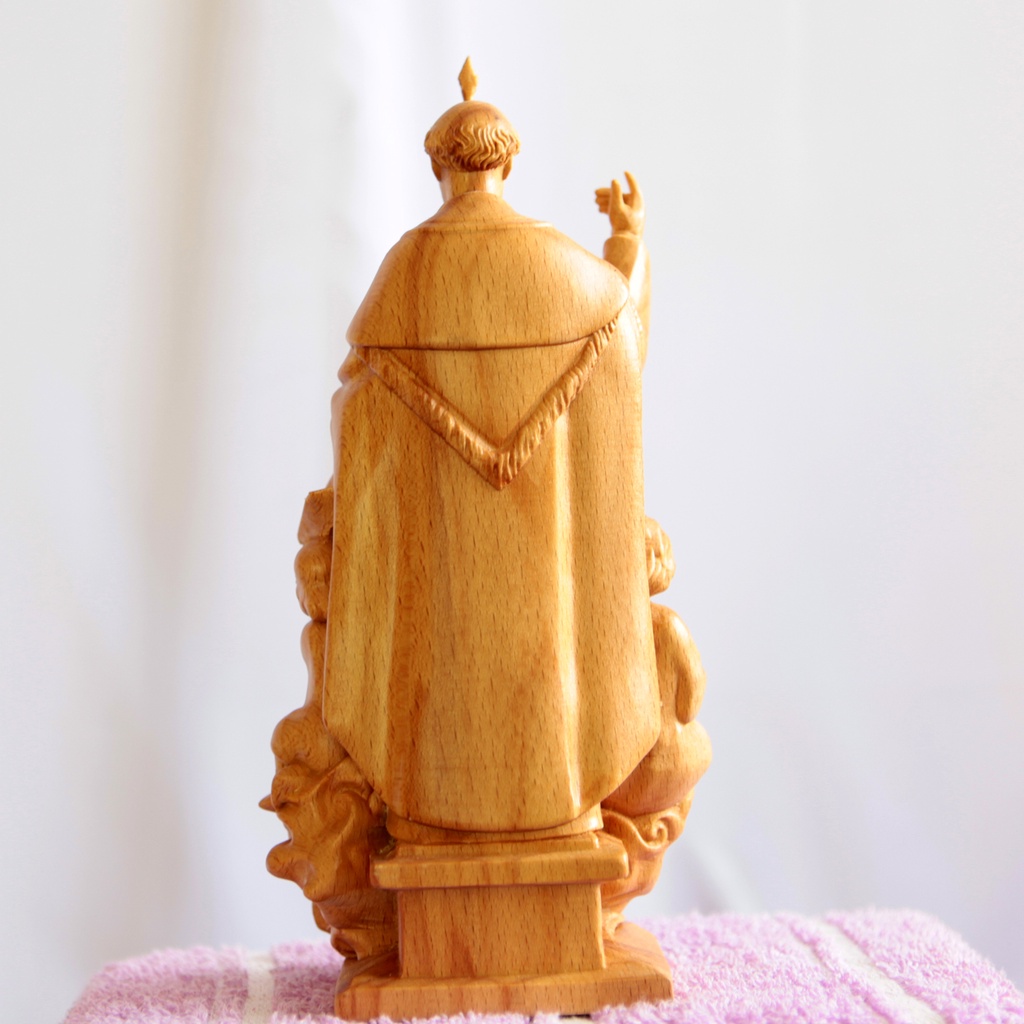Tượng Thánh Vinh Sơn Tê