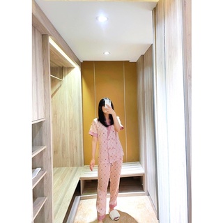Bộ pijama hồng vest