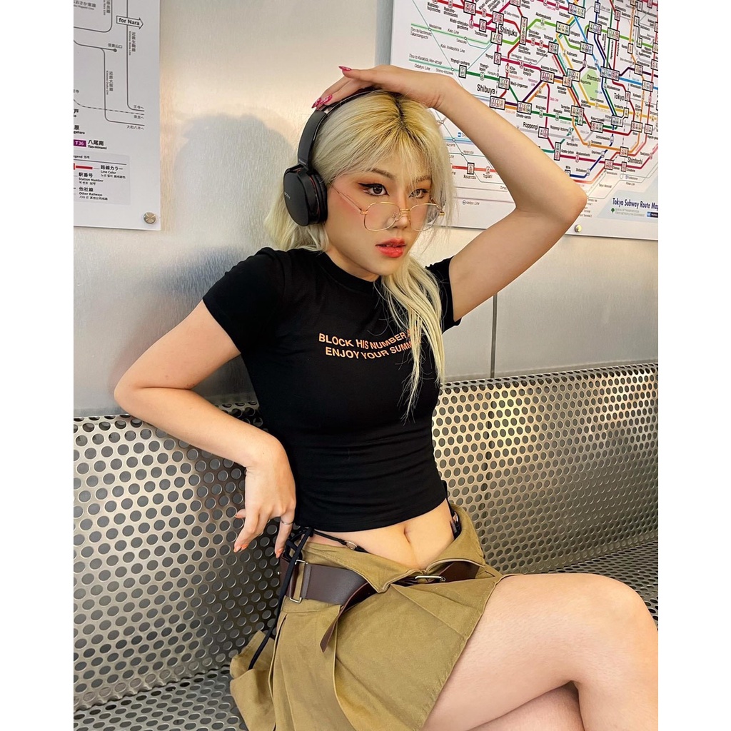 ÁO THUN CROPTOP NỮ IN CHỮ NUMBER ĐƠN GIẢN 2 MÀU ĐƠN GIẢN CÓ FREESIZE <72KG