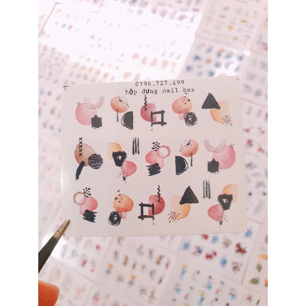 sticker rắn