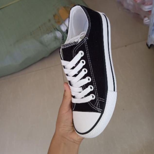 🍞 thanh lí nghỉ bán Convers đen cổ thấp