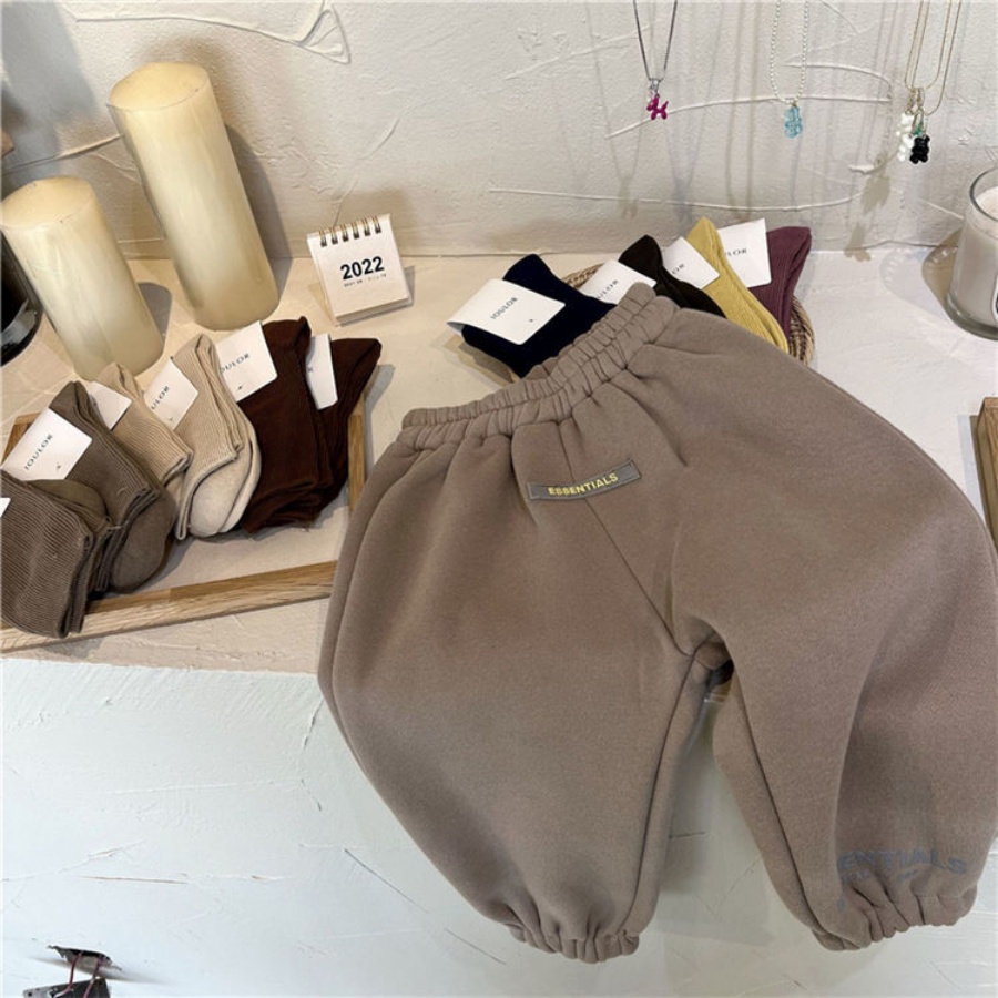 Set Đồ Thu Đông 2 Món Gồm Áo Sweater Lông Cừu Dày Dặn Và Quần Cho Bé Trai Mới
