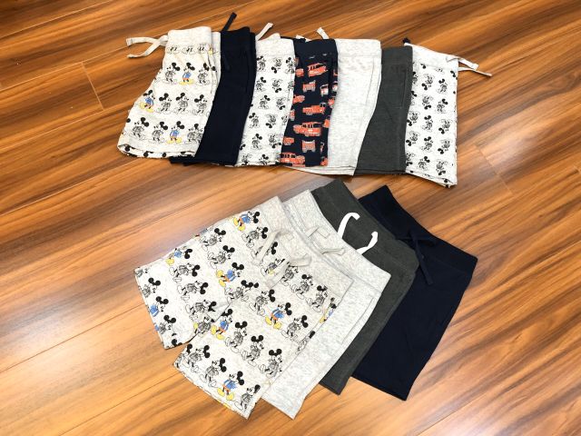 QUẦN BÉ TRAI BABY GAP + MŨ MICKEY