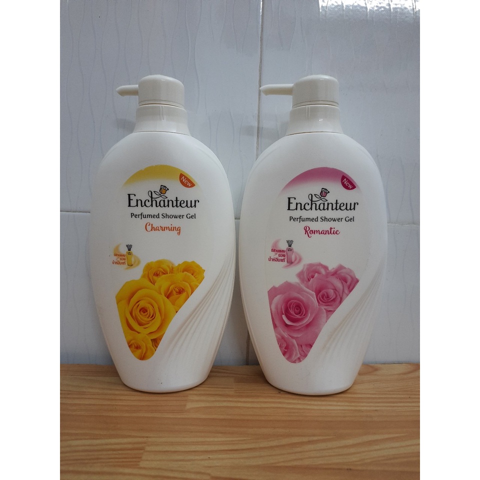 (KTT) Sữa tắm ENCHANTER hương nước hoa chai 550 ml