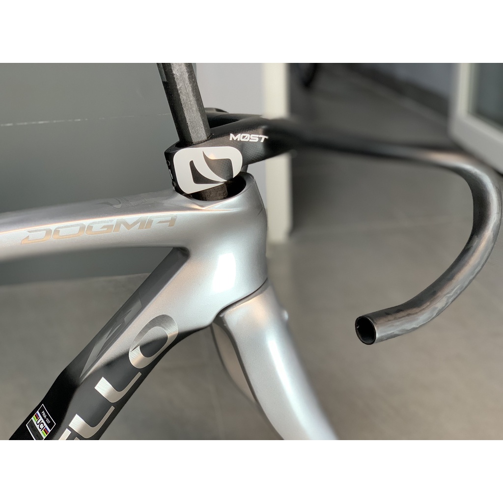 Khung Xe Đạp Road Carbon Pinar F14 Thắng Đĩa màu bạc đuôi đen