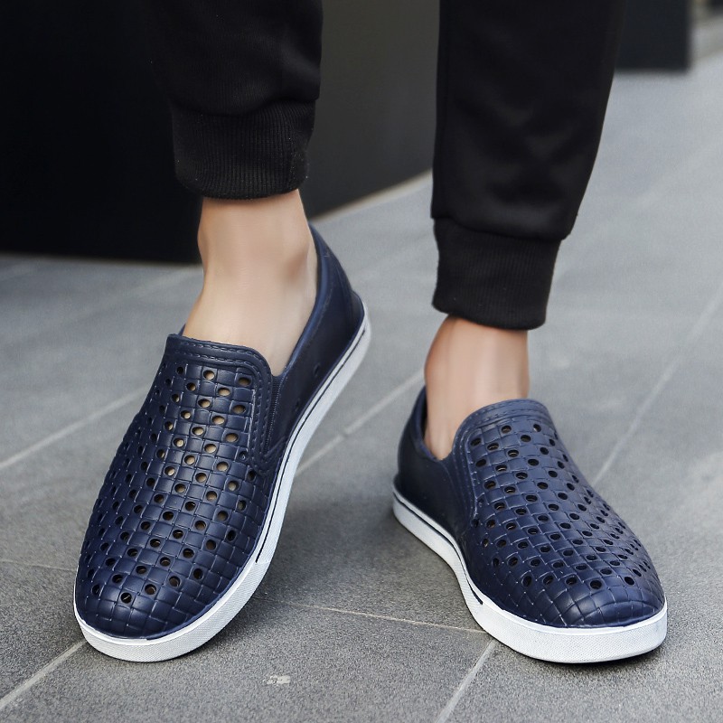 Giày nhựa xốp đi mưa siêu nhẹ chân cho nam và Fashion Slip-ons Man Sandals 40-45 Big Size