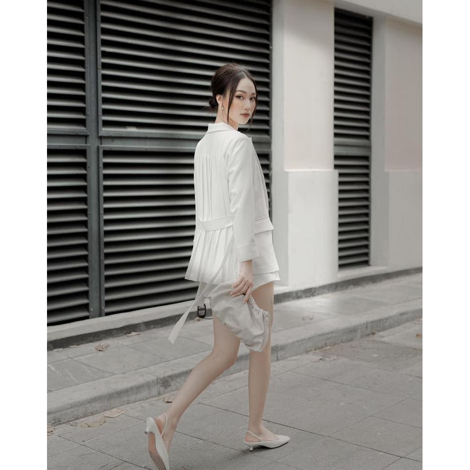 Aó Blazer xếp li lưng BOHEE A110