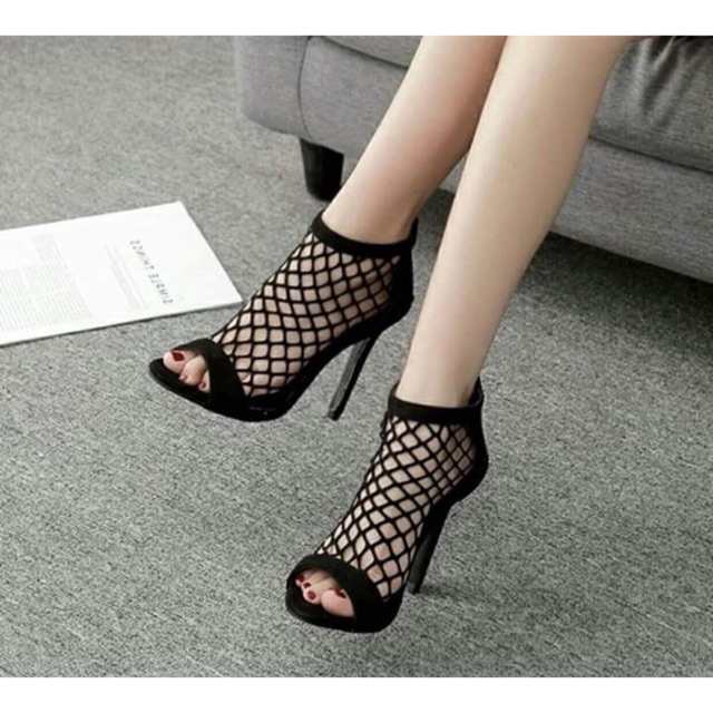 Boot lưới gót nhọn