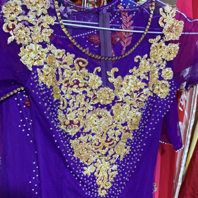 Áo dài tuyết thanh