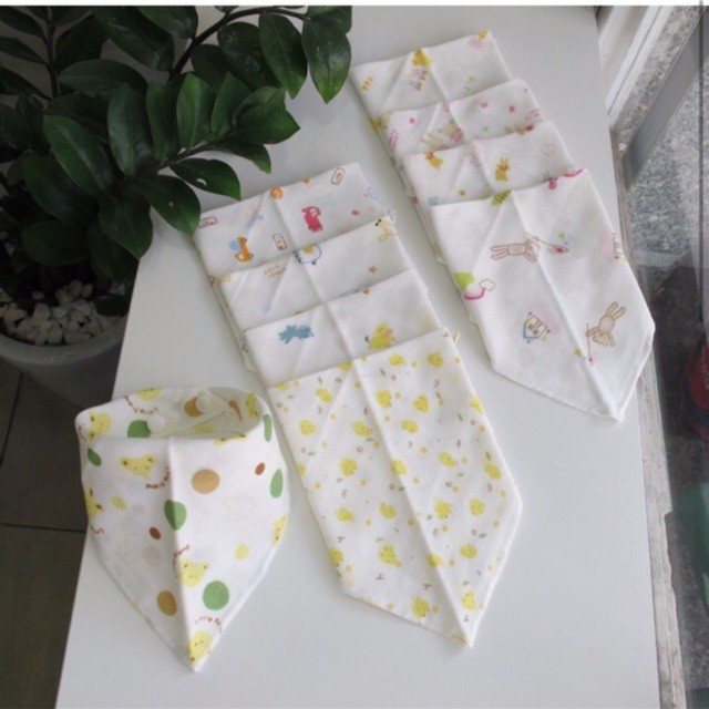 Sét 5 Khăn yếm tam giác vải xô hoa Nhật hàng carter mềm mại có cúc bấm cho bé