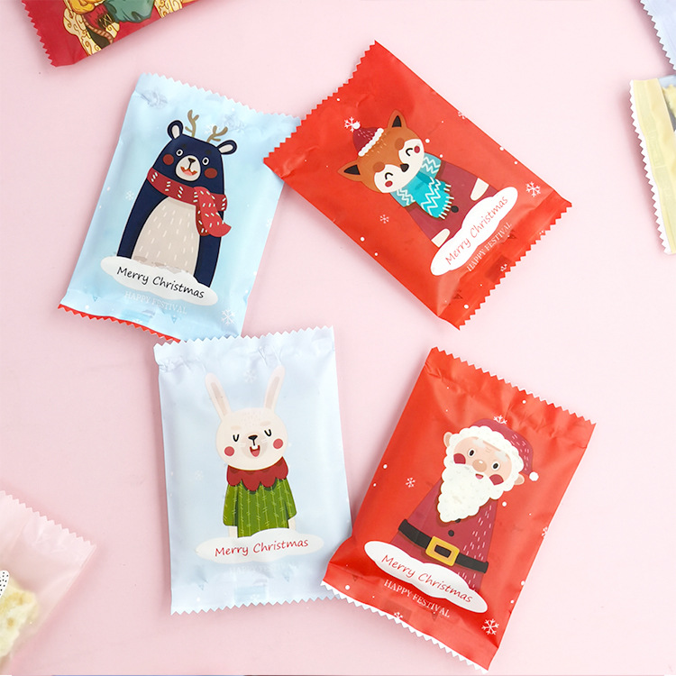 Túi giấy đựng bánh kẹo làm quà tặng phong cách Giáng sinh 2021