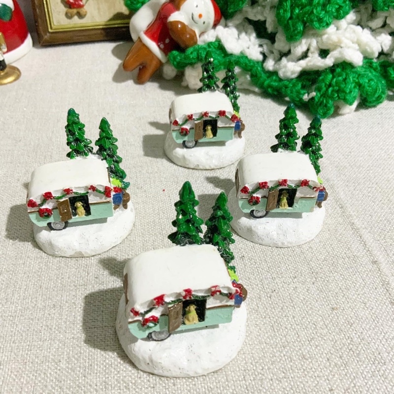 Tượng Noel ngôi nhà