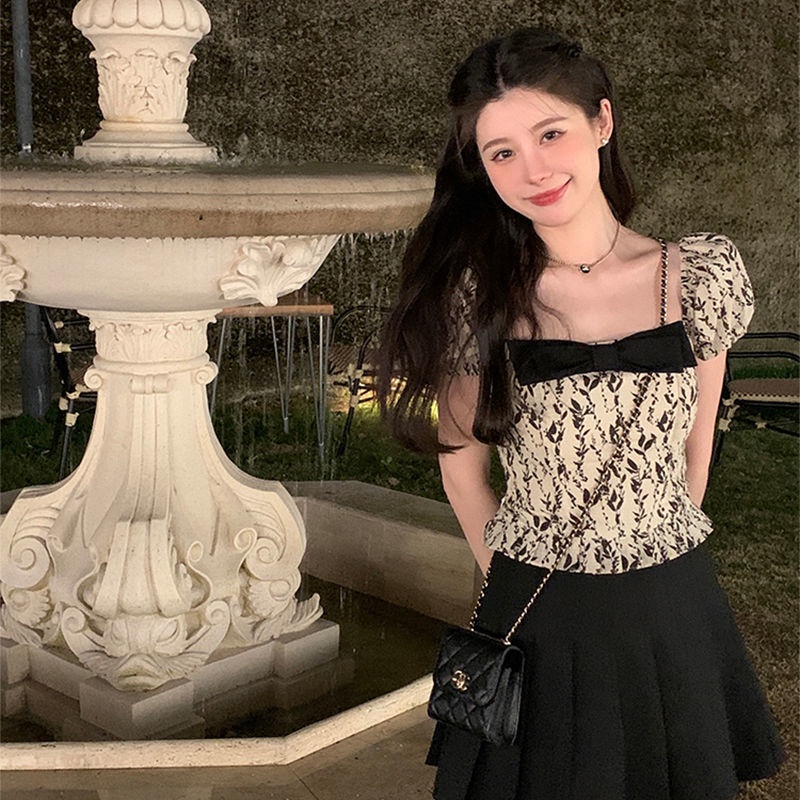 Áo Kiểu Tay Ngắn Cổ Vuông In Họa Tiết Hoa Thời Trang Mùa Hè Mới Cho Nữ