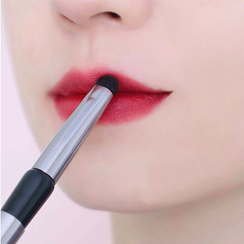 Cọ trang điểm môi tay cầm dài đầu mút mềm tán son dễ dàng
