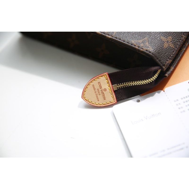 Túi LV (clutch cầm tay nam&amp;nữ LV) Toiletry da thật có sz20 và 26cm fullbox