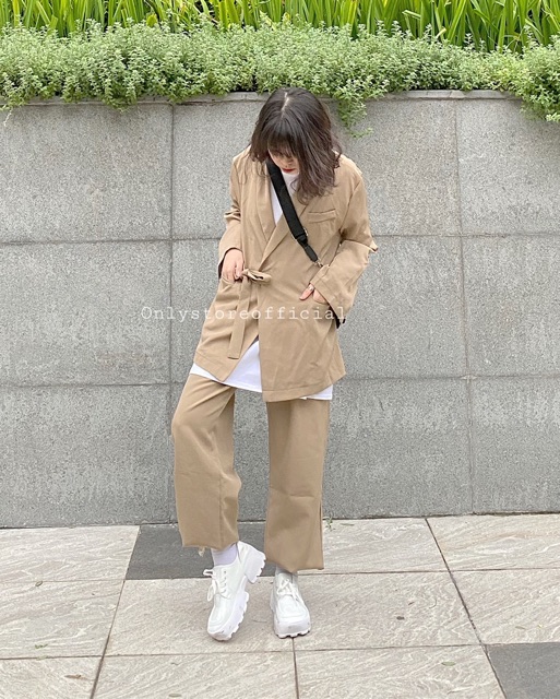Set blazer+quần ống rộng siêu xinh(bộ này màu dạng nâu xanh nhé ạ)