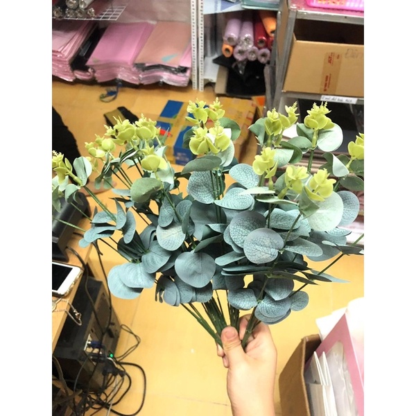 Lá táo điểm hoa sáp 16 nhánh, cành táo