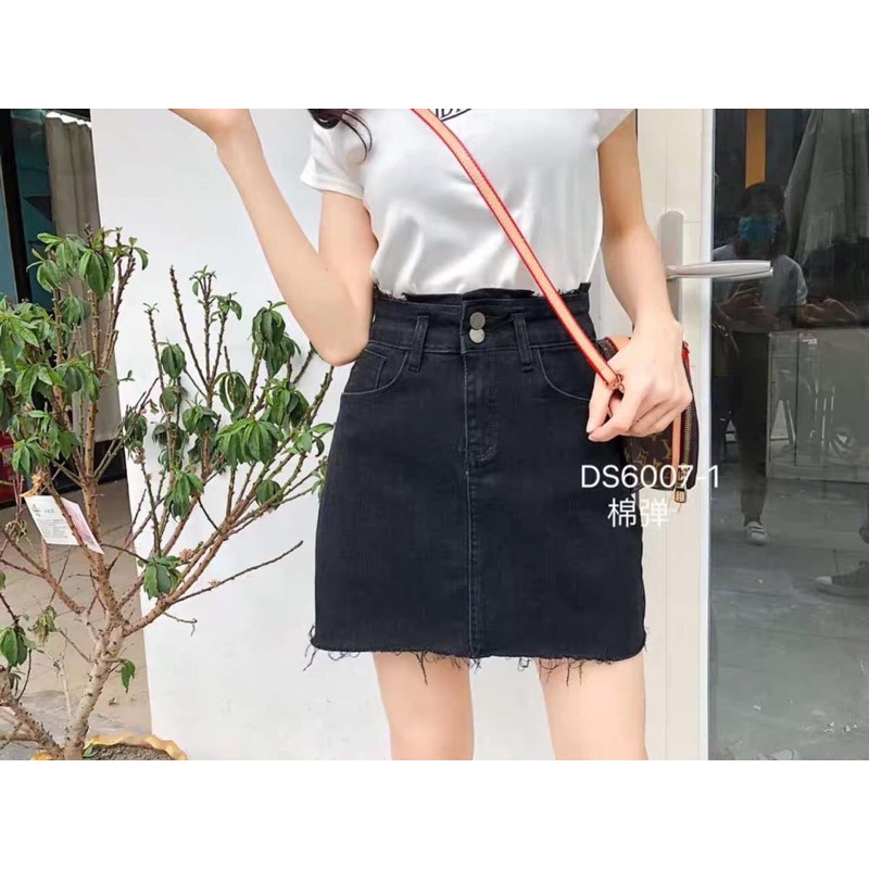 [ Mã FAGREEN55 giảm 10% tối đa 30K đơn 99K] Chân váy bò đen 2 cúc