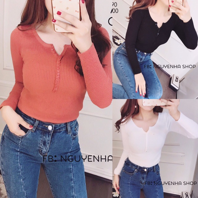 Áo len cổ V phối nút QC