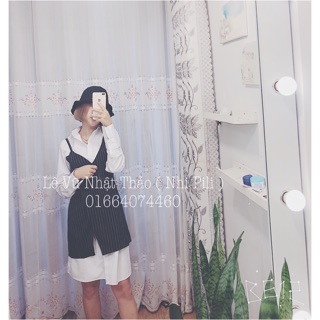 Set sơ mi trắng + đầm 2 dây kẻ