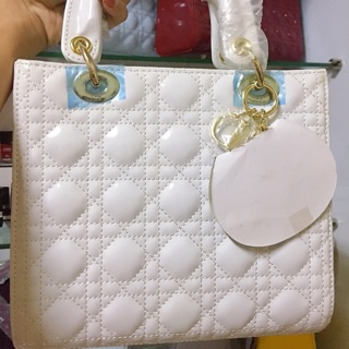 Túi dior trắng