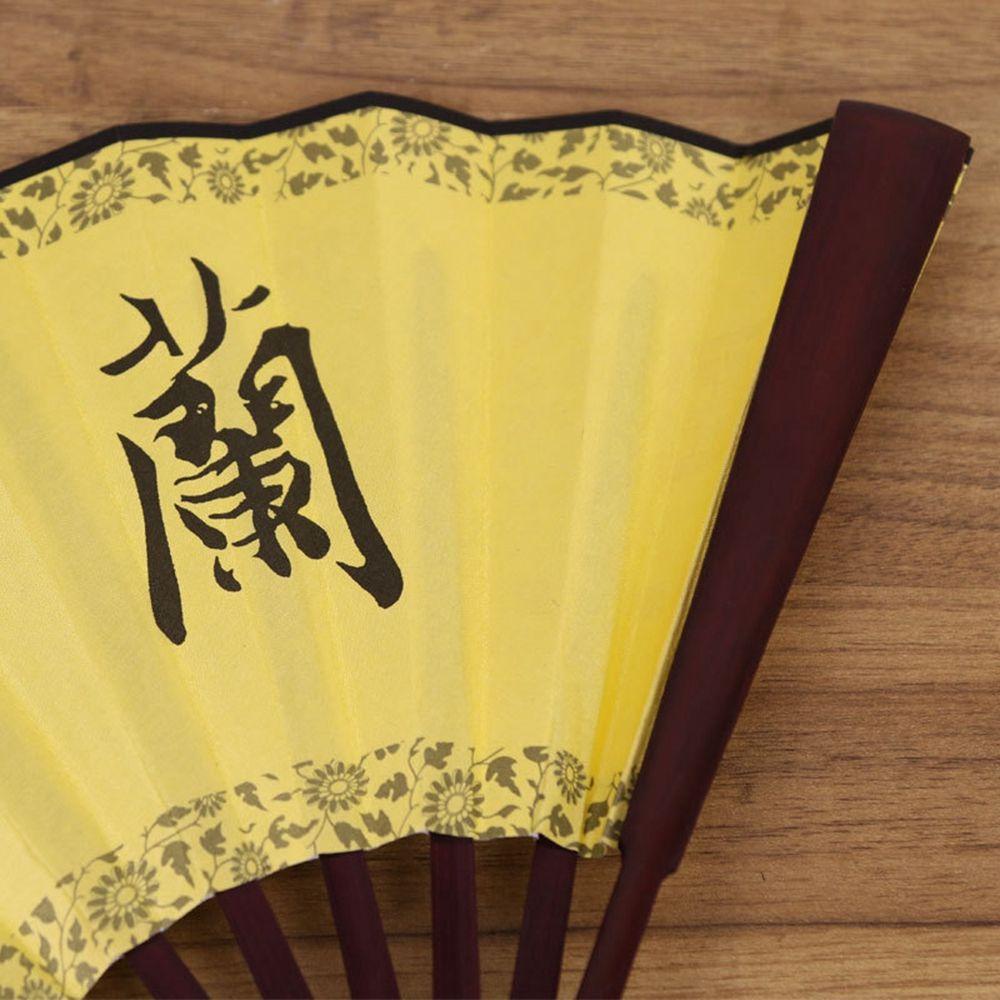 Quạt Gấp Bằng Tre Dùng Làm Đạo Cụ Chụp Hình Nghệ Thuật