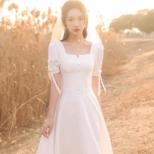 🔥🔥Đầm dự tiệc Mini màu trắng có cổ phong cách Pháp | BigBuy360 - bigbuy360.vn