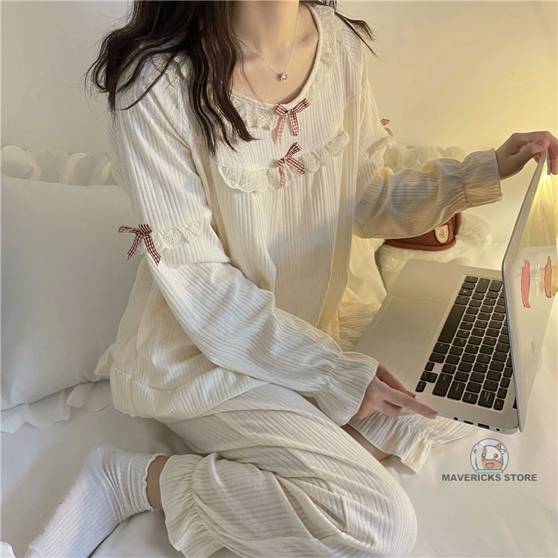 Bộ đồ ngủ tay dài phối ren thời trang xuân thu dành cho nữ