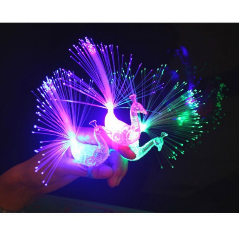 Nhẫn Đèn Led Nhiều Màu Hình Con Công