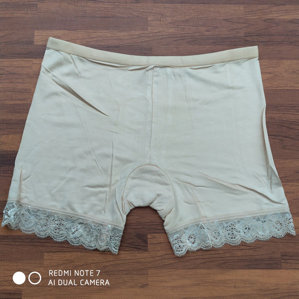 Quần đùi mặc trong váy cotton viền ren mã 1820