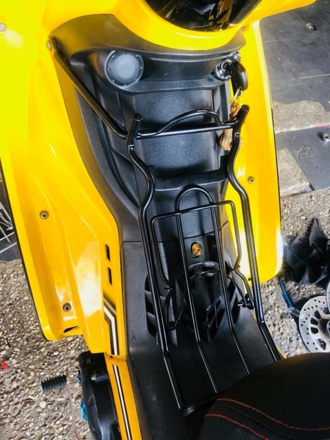 Baga giữa xe exciter 2010 màu đen